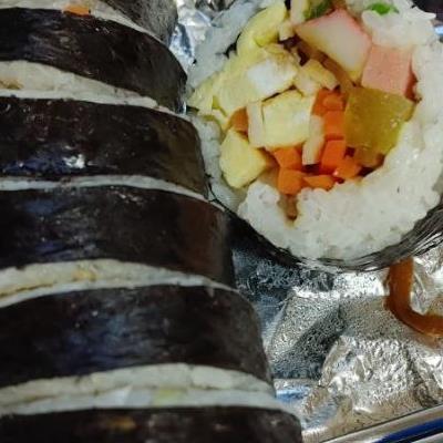 시장에서 사온 한줄 1500원 땡초김밥